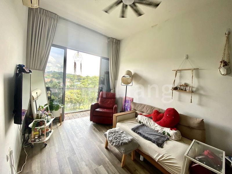 Common Room (Condo) for Rent in  Suites De Laurel - Image 2