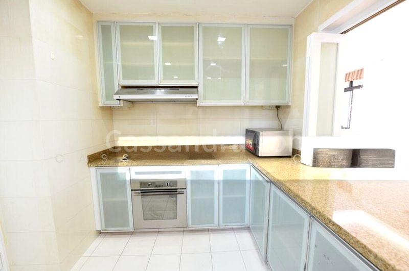 5 Bed Condo for Rent in  Spring Grove - Image 3