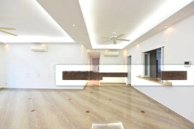 5 Bed Condo for Rent in  Spring Grove - Image 14