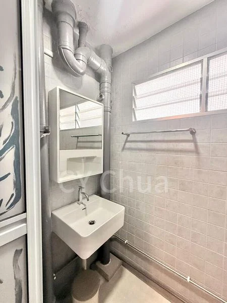 3 Room (3I) HDB for Rent in 44 Telok Blangah Drive - Image 7