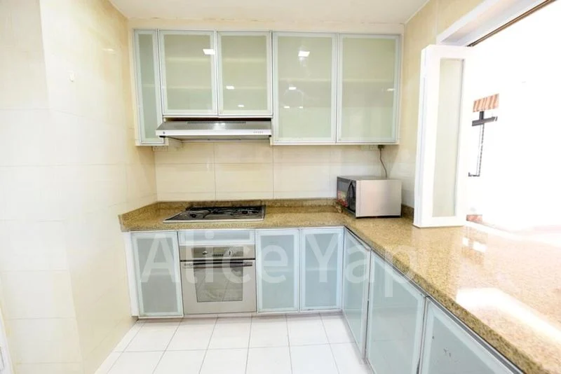 5 Bed Condo for Rent in Spring Grove - Image 3