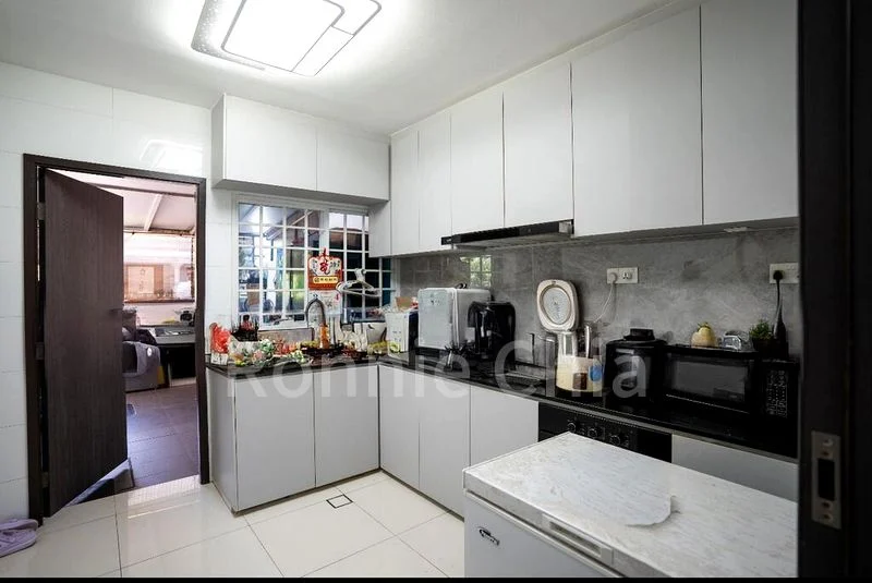 6 Bed Semi-Detached House (Landed) for Sale in  Kembangan Gardens - Image 8