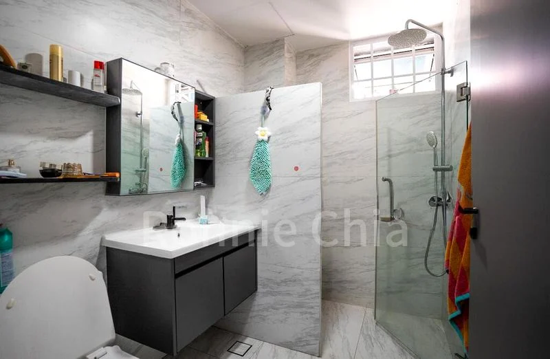 6 Bed Semi-Detached House (Landed) for Sale in  Kembangan Gardens - Image 7