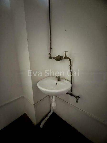 Shop / Shophouse for Rent: People's Park Centre - Image 1