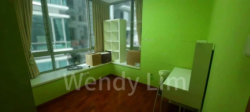 3 Bed Condo for Rent in  The Quartz - Image 4