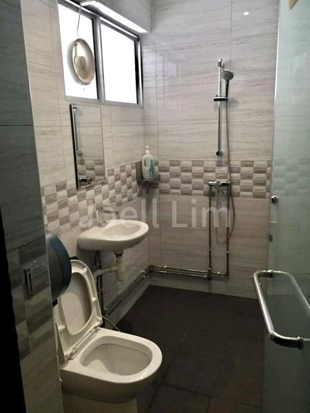 Shop / Shophouse for Rent: 844 Yishun Street 81 - Image 2