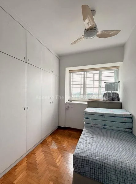 4 Bed Apartment (Condo) for Sale in  The Warren - Image 10