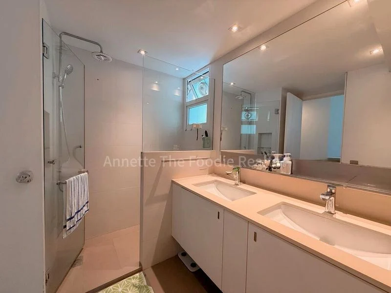 4 Bed Apartment (Condo) for Sale in  The Warren - Image 6