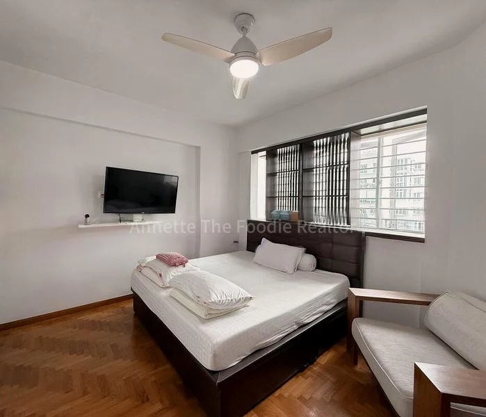 4 Bed Apartment (Condo) for Sale in  The Warren - Image 7