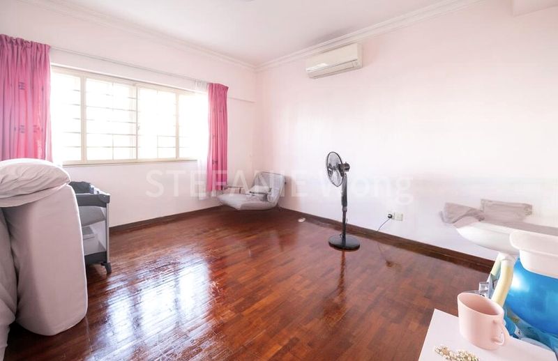 5 Bed Corner Terrace (Landed) for Sale in Palm Haven - Image 7