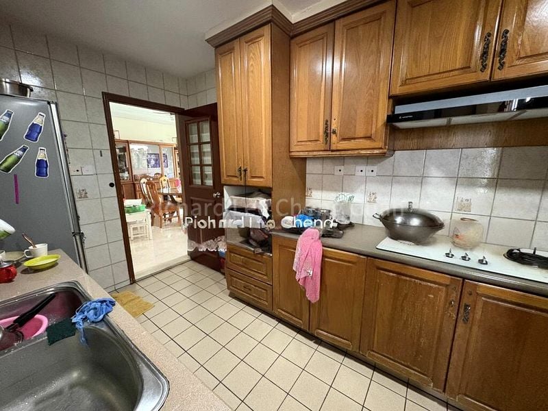 3 Bed Condo for Sale in  Hillview Park - Image 4