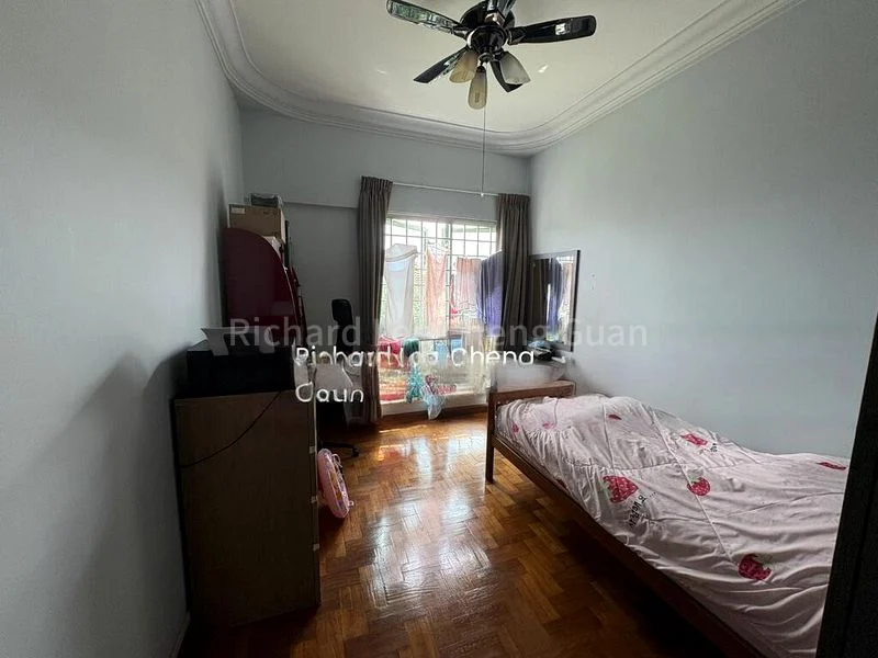 3 Bed Condo for Sale in  Hillview Park - Image 3
