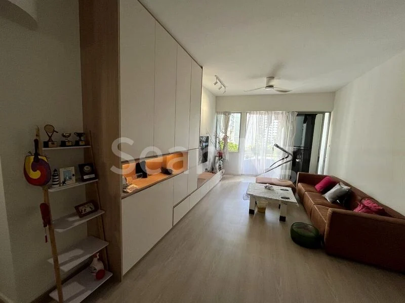 3 Bed Apartment (Condo) for Rent in  Ritz Mansion - Image 1