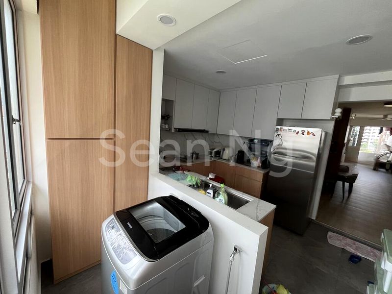 3 Bed Apartment (Condo) for Rent in  Ritz Mansion - Image 7