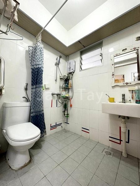 4 Room (4A) HDB for Rent in  414B Fernvale Link - Image 11