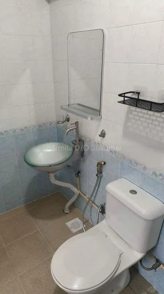 5 Room (5I) HDB for Rent in  144 Lorong 2 Toa Payoh - Image 13