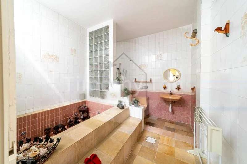 6 Bed Corner Terrace (Landed) for Sale in  Clementi Park - Image 5