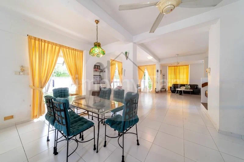 6 Bed Corner Terrace (Landed) for Sale in  Clementi Park - Image 4