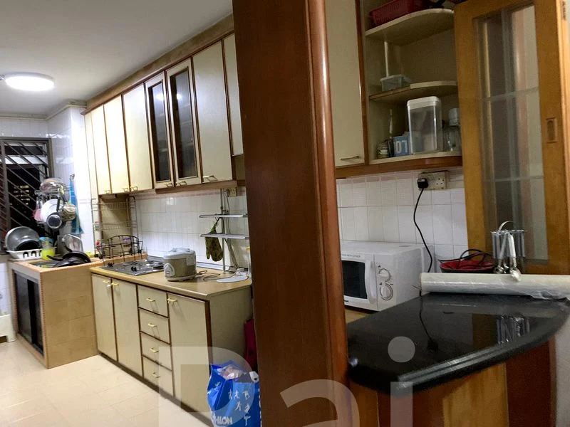 5 Room (5STD) HDB for Rent in  164 Simei Road - Image 3