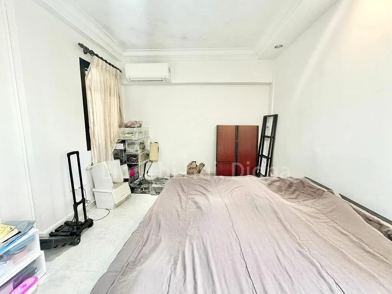 Room (HDB) for Rent in  944 Hougang Street 92 - Image 1