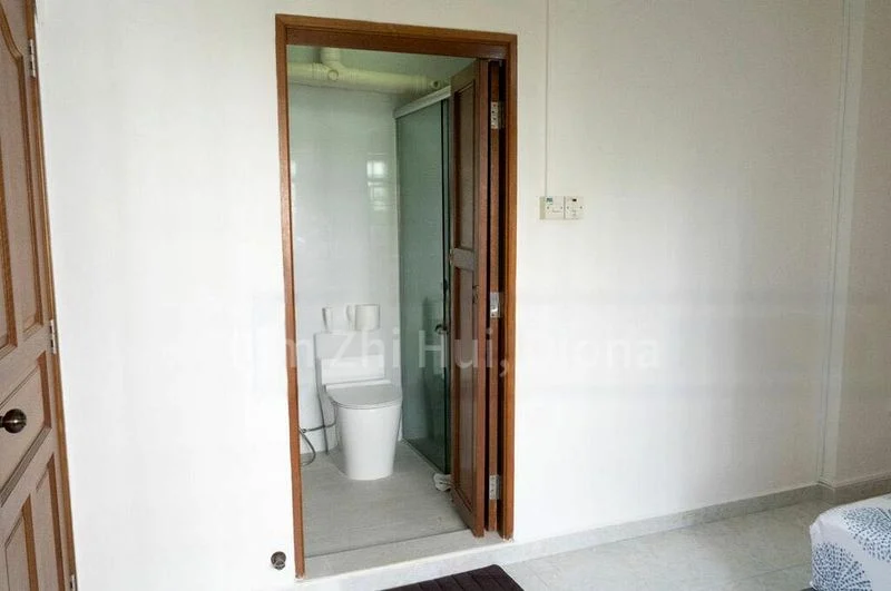 Room (HDB) for Rent in  944 Hougang Street 92 - Image 5