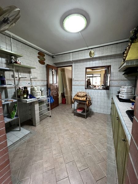 4 Room (4A) HDB for Sale in  891 Tampines Avenue 8 - Image 8