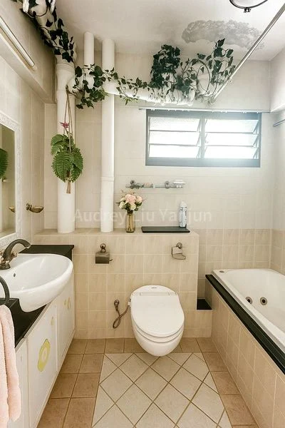 4 Room (4A) HDB for Sale in  891 Tampines Avenue 8 - Image 3