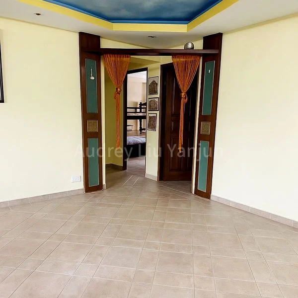 4 Room (4A) HDB for Sale in  891 Tampines Avenue 8 - Image 5