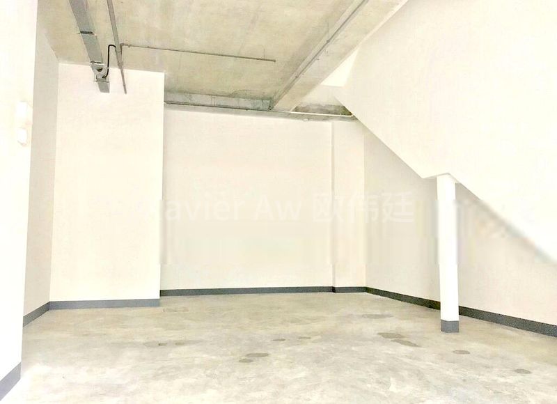 Light Industrial (B1) for Rent: Nordcom II - Image 1