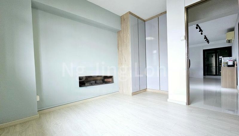 5 Room (5I) HDB for Sale in  206C Compassvale Lane - Image 5