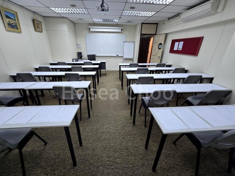 Office for Rent: Midland House - Image 3