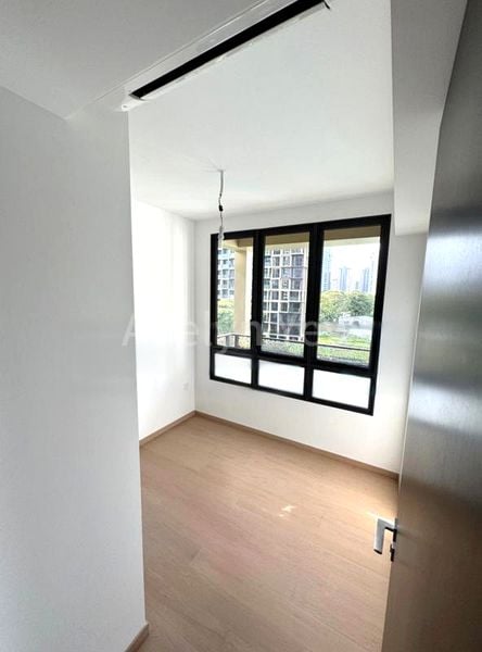 2 Bed Condo for Rent in  Irwell Hill Residences - Image 11
