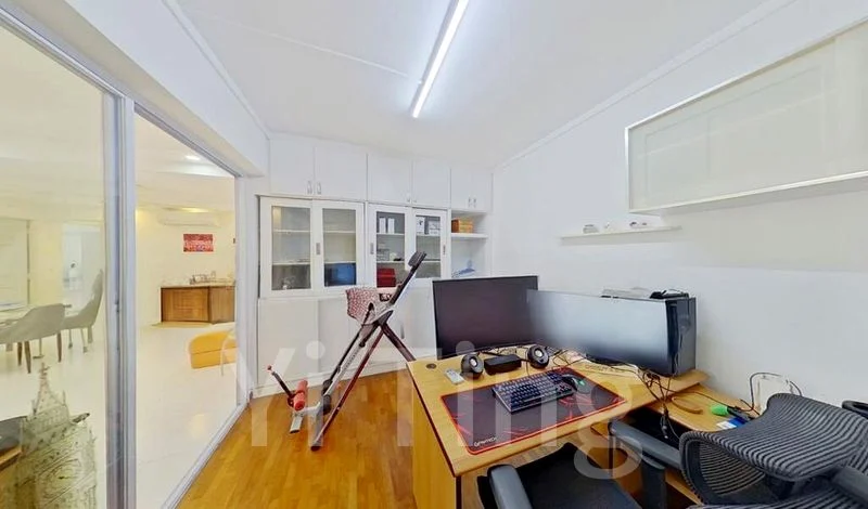 Executive HDB for Sale in  226C Compassvale Walk - Image 11