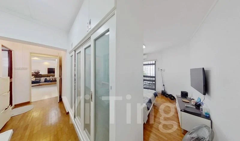 Executive HDB for Sale in  226C Compassvale Walk - Image 1