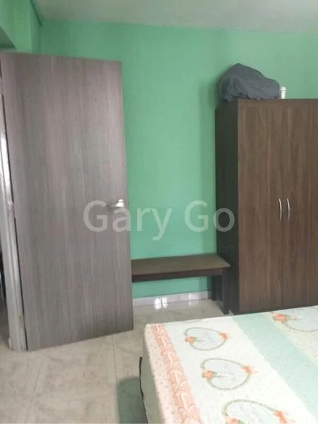 Common Room (HDB) for Rent in  219 Serangoon Avenue 4 - Image 8