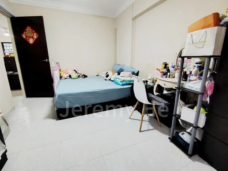3 Room (3A) HDB for Sale in  622 Yishun Ring Road - Image 5