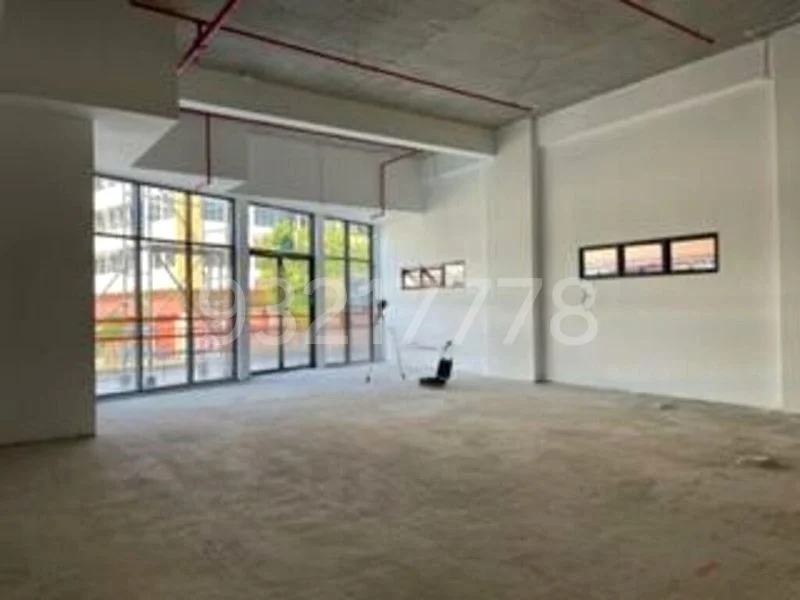 Light Industrial (B1) for Sale: Space 18 - Image 1