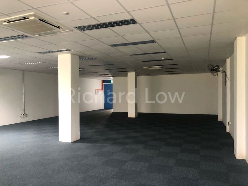 Light Industrial (B1) for Rent in  Ang Mo Kio Avenue 5 - Image 4