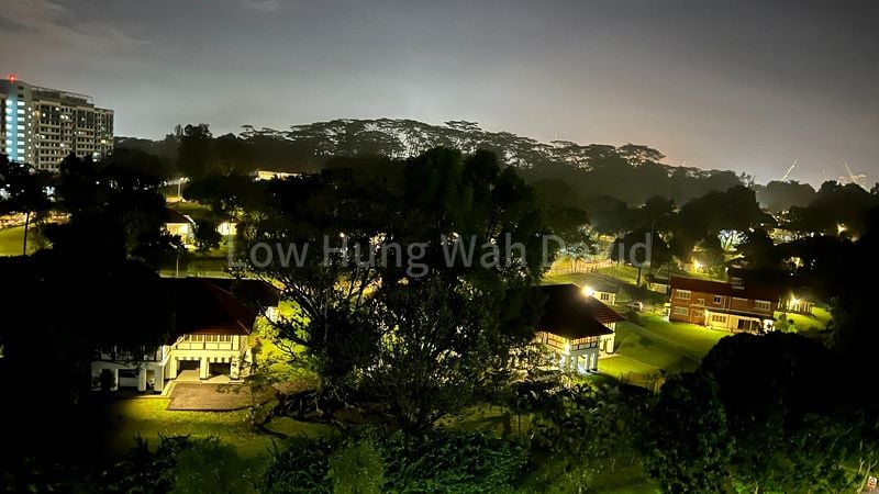 5 Room HDB for Sale in  588A Montreal Drive - Image 1