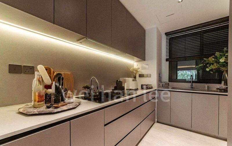 5 Bed Apartment (Condo) for Sale in  Pasir Panjang Road - Image 4