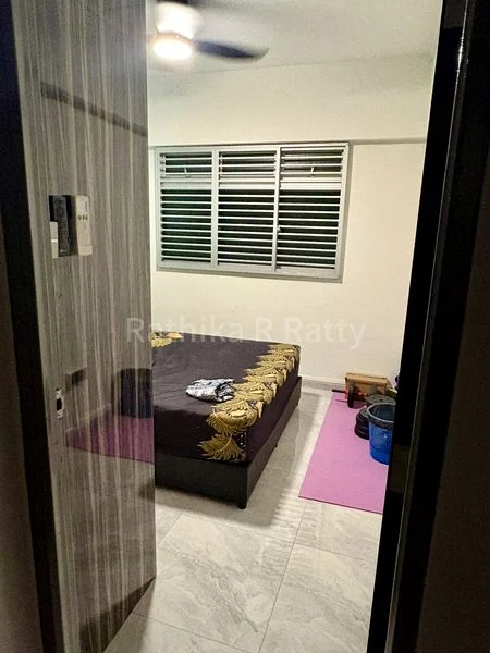 Common Room (HDB) for Rent in  406 Yishun Avenue 6 - Image 1