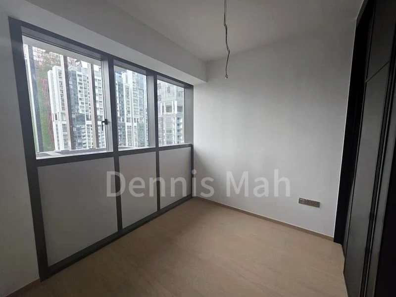 1 Bed Condo for Rent in Newport Residences / Newport Tower - Image 1