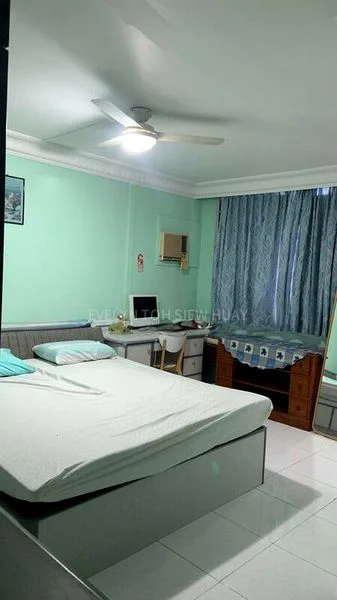 Executive HDB for Rent in 161 Yung Ping Road - Image 9