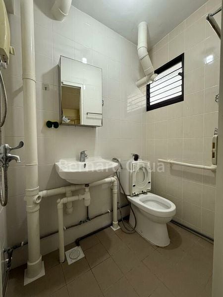 3 Room (3NG) HDB for Sale in  376 Clementi Avenue 4 - Image 5