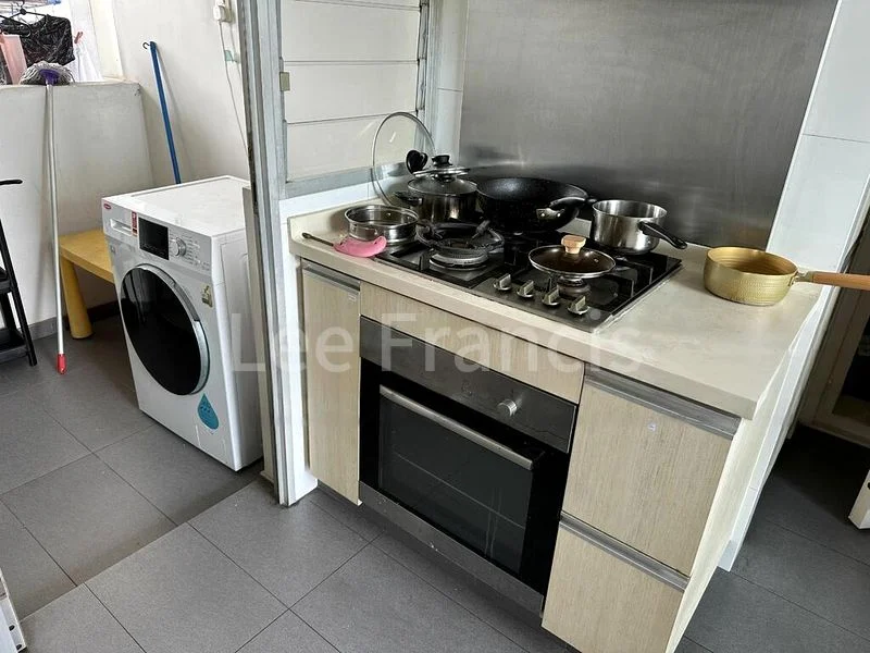 Room (Condo) for Rent in  The Parc Condominium - Image 9