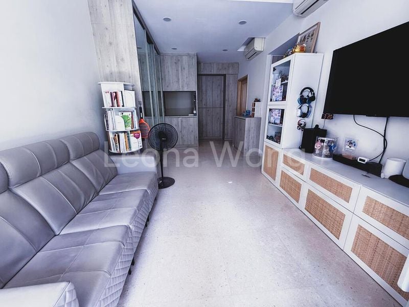 3 Bed Condo for Sale in  The Luxurie - Image 2