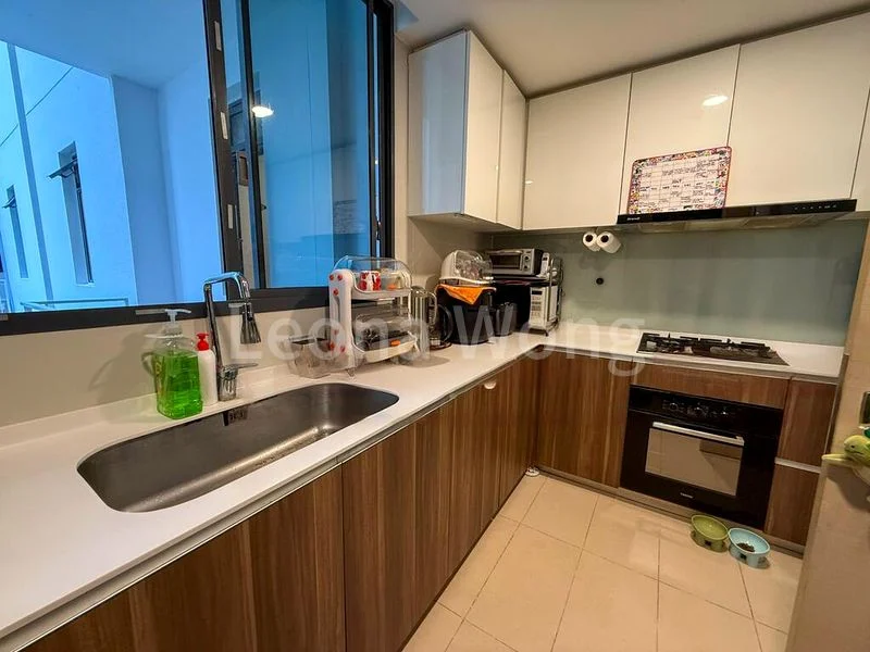 3 Bed Condo for Sale in  The Luxurie - Image 4