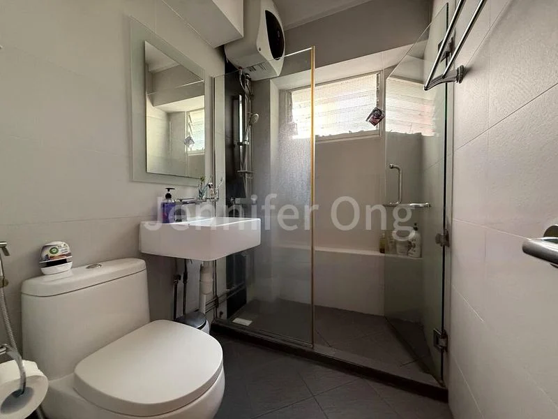 5 Room (5I) HDB for Sale in 514 Pasir Ris Street 52 - Image 7