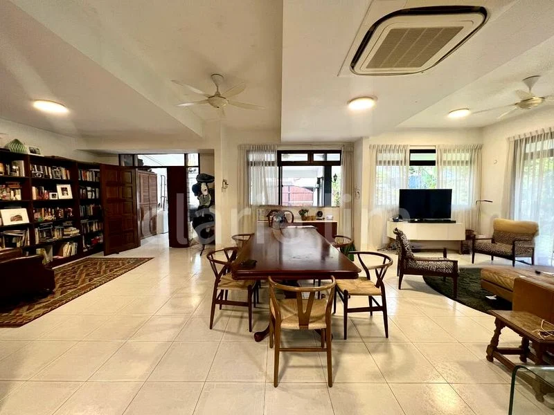 4 Bed Corner Terrace (Landed) for Sale in  Capitol Park - Image 1