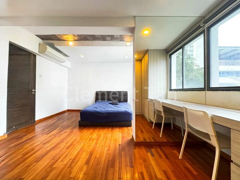 5 Room (5STD) HDB for Sale in  20 Holland Drive - Image 7